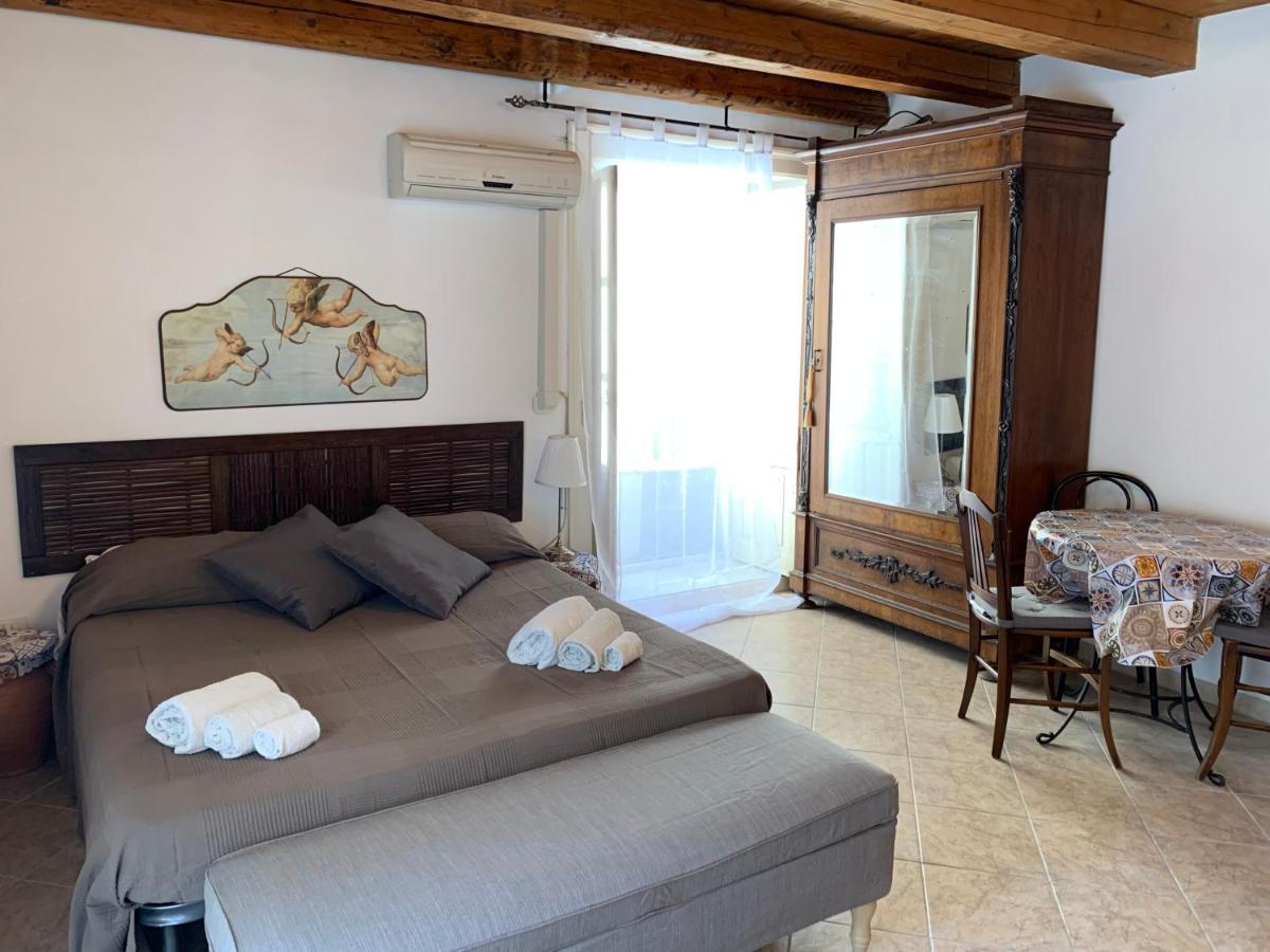 Ferienwohnung Ortigia Casa Syrakus Exterior foto
